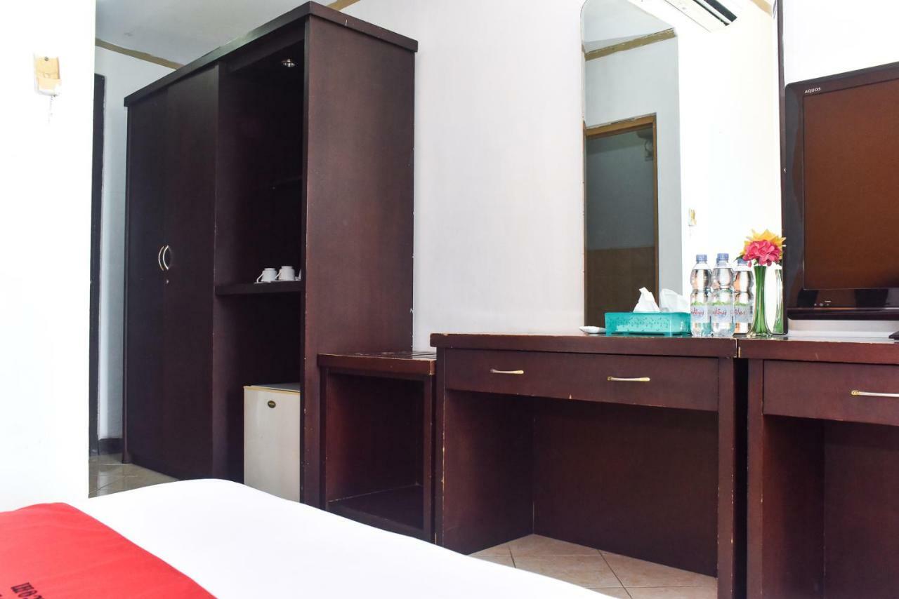 Reddoorz Plus @ Tirta Kencana Hotel Ambon Extérieur photo